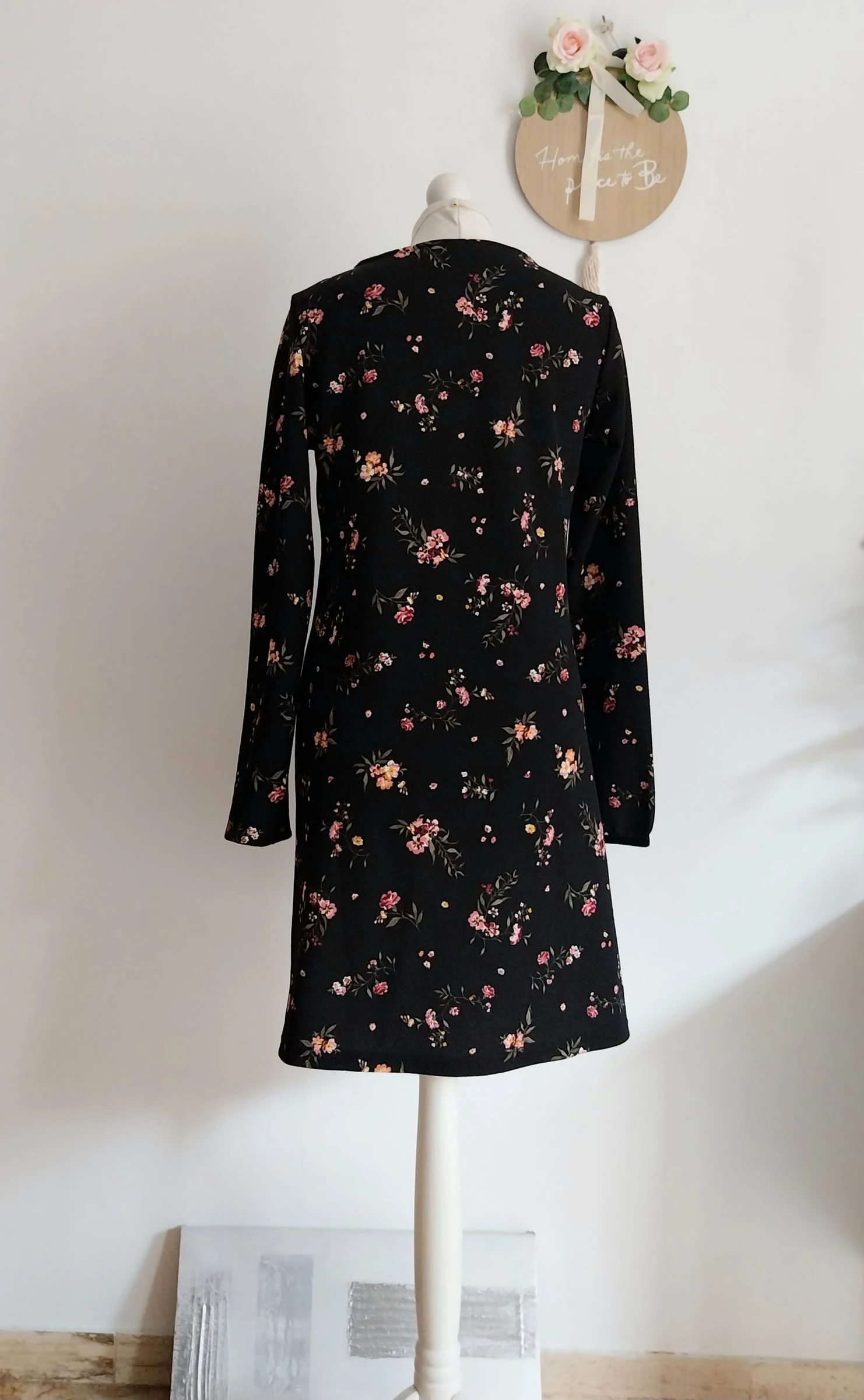 Vestido de media temporada negro con pequeñas flores Gina Talla 38 – photo 9